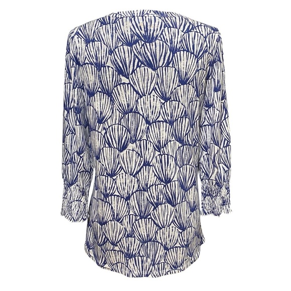 FDJ Seashell Print V-Neck Top Navy White Smocked Cuff Lightweight Blouse Small - Picture 6 of 10